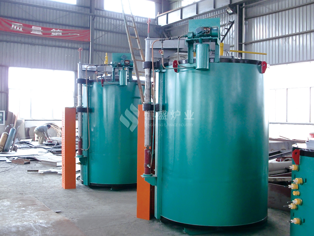 低温井式炉